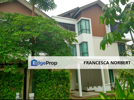 Semi Detached House For Sale Tip Top Condition End Lot Privacy Unit Next to the Pond Beethoven Symphony Hills Cyberjaya, Selangor, Cyberjaya