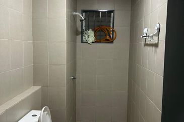 PR1MA Lakefront Homes