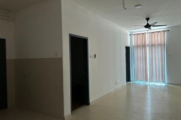 PR1MA Lakefront Homes