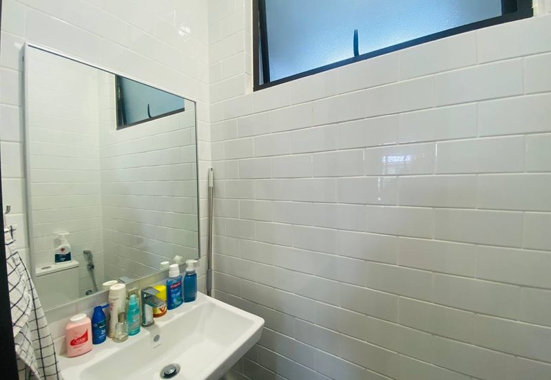 Move in Ready Superb Condition, Near to Guardhouse and Clubhouse at THE MULIA Residence Cyberjaya Selangor FOR SALE