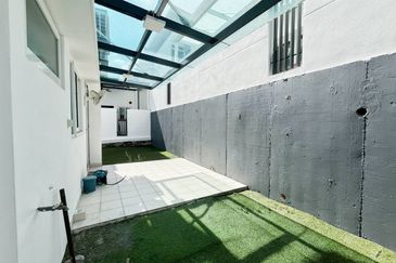 Clover Garden Residences