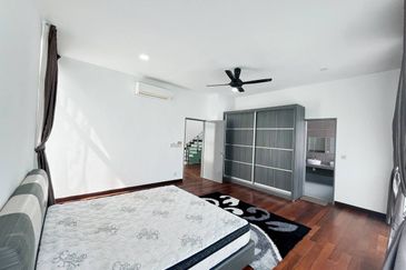 Clover Garden Residences