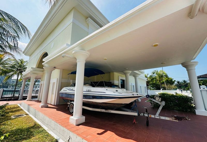 Avillion Admiral Cove