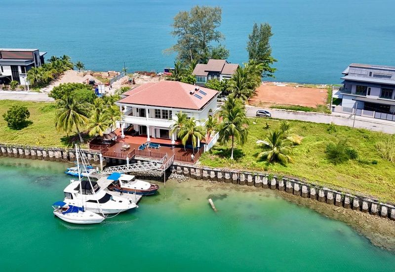 Avillion Admiral Cove