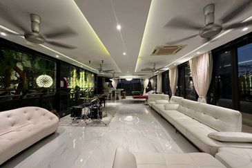 Tropicana Golf & Country Resort