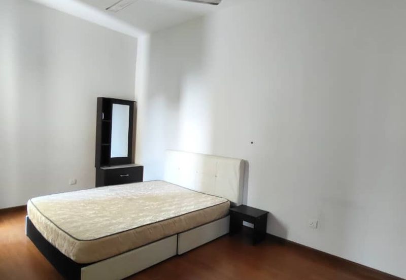 Zefer Hill Residence