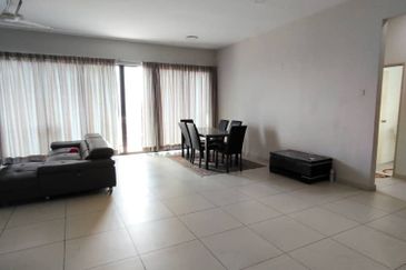 Zefer Hill Residence