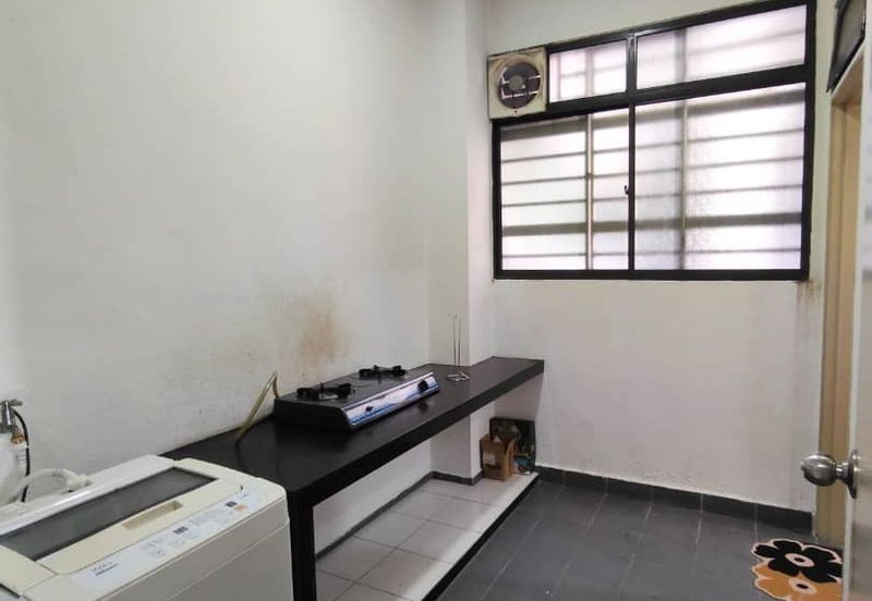 Zefer Hill Residence