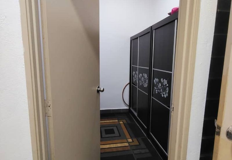 Zefer Hill Residence