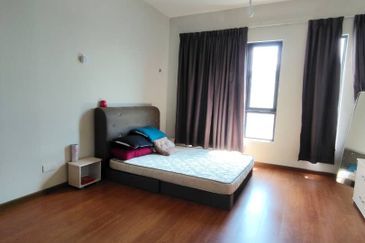 Zefer Hill Residence