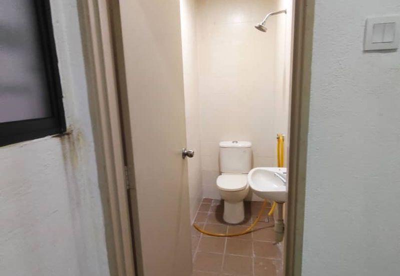 Zefer Hill Residence