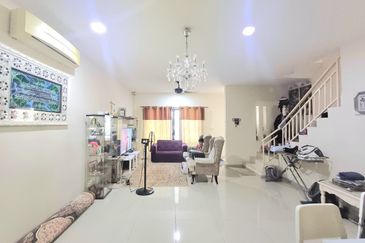 Laman Delfina @ Nilai Impian