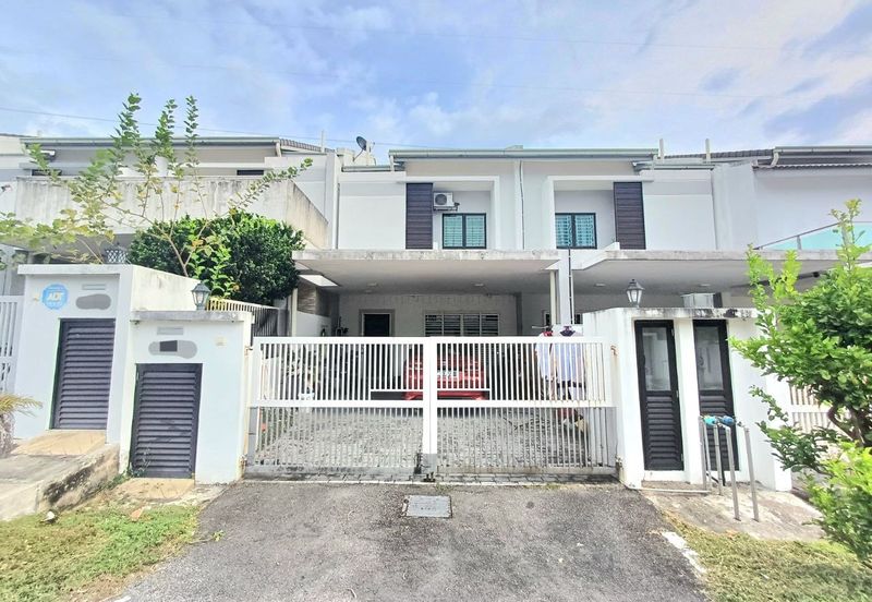 Laman Delfina @ Nilai Impian