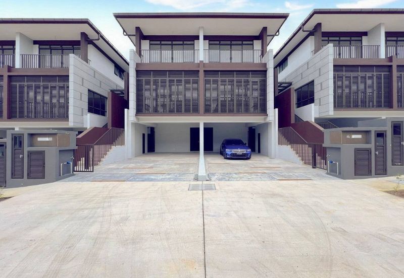 CHEAPEST BIG TYPE RENOVATED 3-STOREY TERRACED HOUSE FOR SALE THE MULIA RESIDENCES, CYBERJAYA