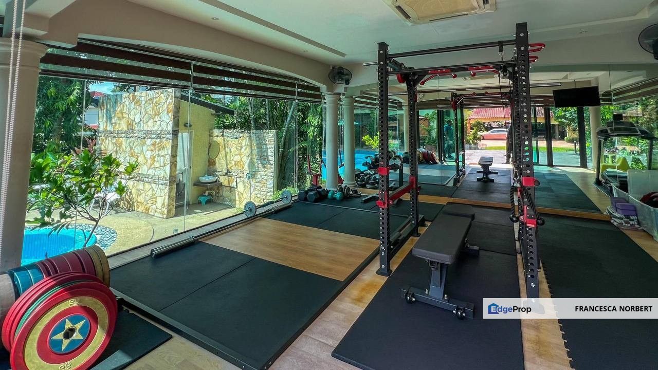 Huge land area, One of the cheapest price per sqft bungalow in KGSAAS Double Storey Bungalow House KGSAAS Seksyen 13 Shah Alam for Sale, Selangor, Shah Alam