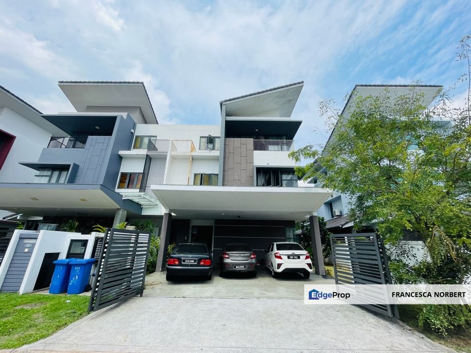 RENOVATED MODERN DESIGN 3 STOREY SEMI- D FOR SALE @ CAHAYA ALAM, SEKSYEN U12 SHAH ALAM, Selangor, Shah Alam