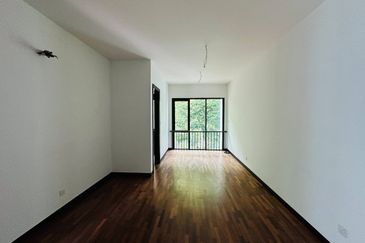 Vittaria, Setia Eco Glades