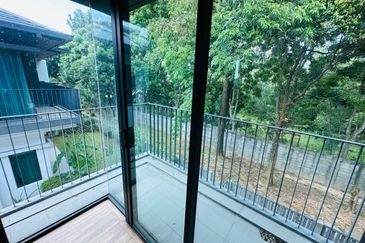 Vittaria, Setia Eco Glades