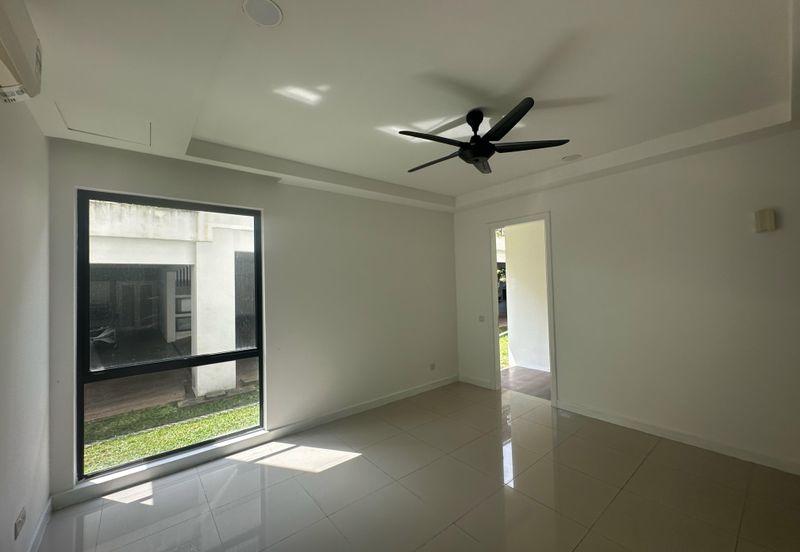 Mozart, Symphony Hills