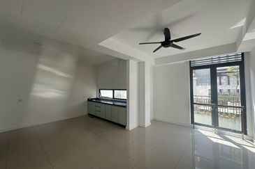 Mozart, Symphony Hills