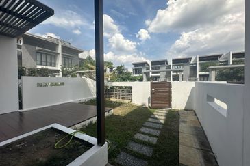 Mozart, Symphony Hills