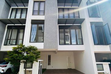 Mozart, Symphony Hills