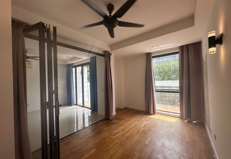 Mozart, Symphony Hills