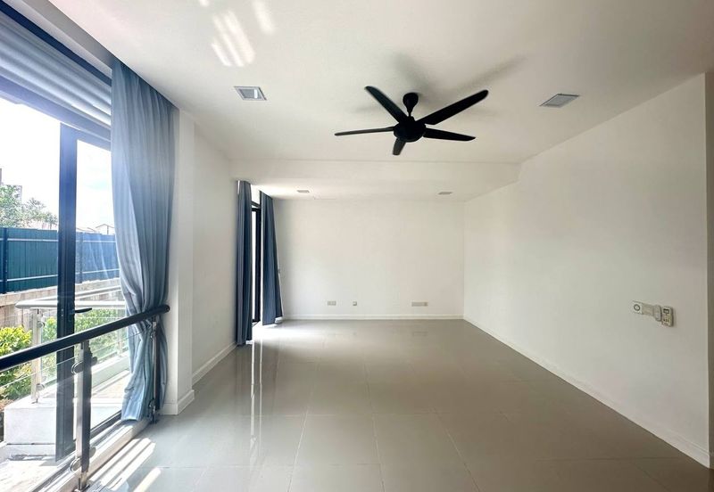 Mozart, Symphony Hills