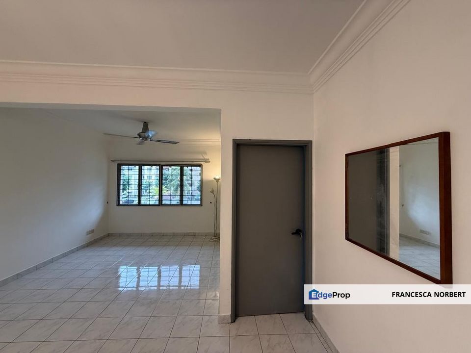 Low Rise, Partly Furnished Good Move in Condition Paradesa Tropica Condominium, Bandar Sri Damansara for Sale, Selangor, Bandar Sri Damansara