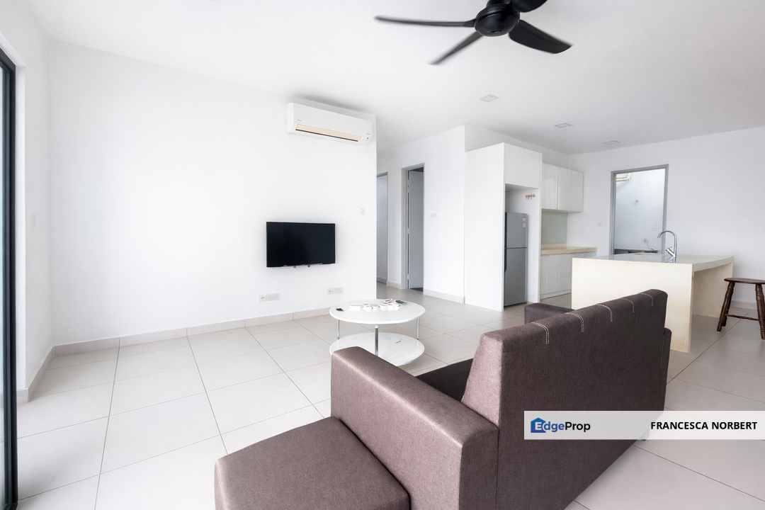 BEST PRICE 3-Bedroom with Balcony for Sale at Cristal Serin Cyberjaya Below Bank Value Low Density Residence, Selangor, Cyberjaya
