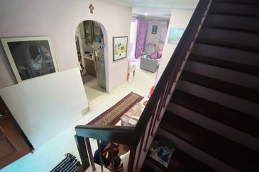 FACING OPEN DOUBLE STOREY TAMAN MELAWATI KUALA LUMPUR TERRACE HOUSE FOR SALE 