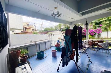 FACING OPEN DOUBLE STOREY TAMAN MELAWATI KUALA LUMPUR TERRACE HOUSE FOR SALE 