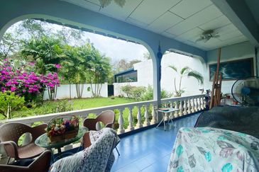 FACING OPEN DOUBLE STOREY TAMAN MELAWATI KUALA LUMPUR TERRACE HOUSE FOR SALE 