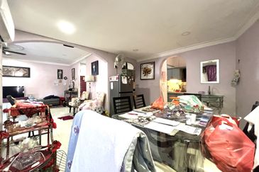 FACING OPEN DOUBLE STOREY TAMAN MELAWATI KUALA LUMPUR TERRACE HOUSE FOR SALE 