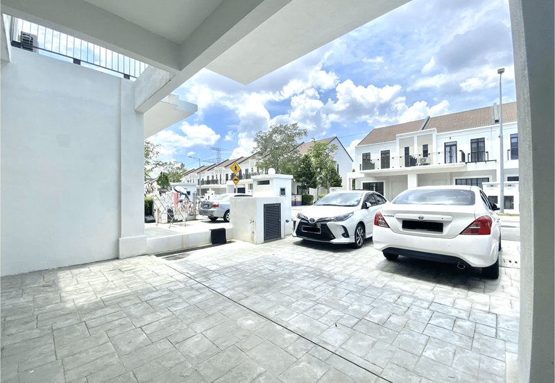 Monet Lily @ Sunsuria City