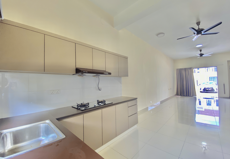 Monet Lily @ Sunsuria City