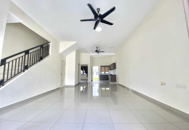 Monet Lily @ Sunsuria City