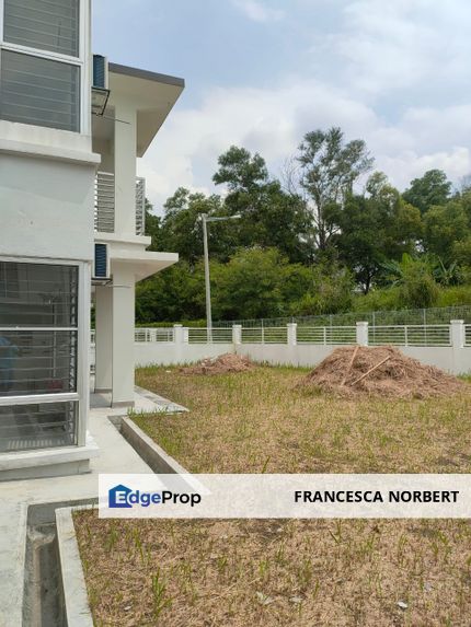 GREAT LOCATION NEW PHASE CORNER LOT BIG SIZE Taman Dato Demang Terraced House for Sale at Equine Seri Kembangan Puchong South Non Bumi Lot, Selangor, Puchong South