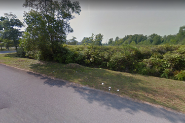 工业地出售 1.3 acres INDUSTRIAL LAND