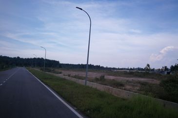 ELMINA EAST INDUSTRIAL PRECINT