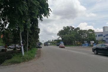 JALAN BUKIT KEMUNING
