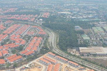 JALAN BUKIT KEMUNING