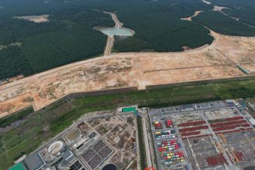 JALAN OLAK LEMPIT/BUKIT CHANGGANG