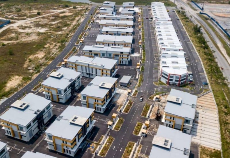 崭新半独立厂 NEW 70x165 SEMI DETACHED FACTORY