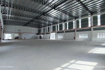 崭新半独立厂 NEW 96x208 SEMI DETACHED FACTORY