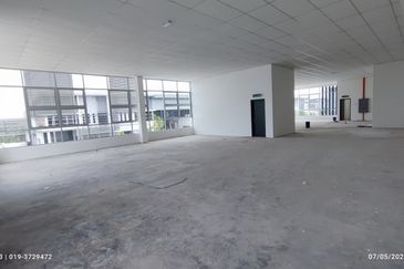 崭新半独立厂 NEW 96x208 SEMI DETACHED FACTORY