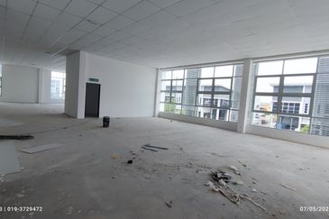 崭新半独立厂 NEW 96x208 SEMI DETACHED FACTORY