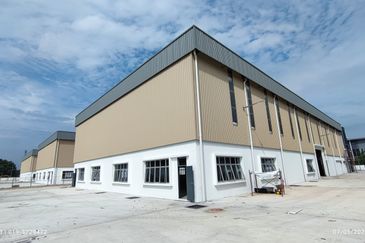 崭新半独立厂 NEW 96x208 SEMI DETACHED FACTORY