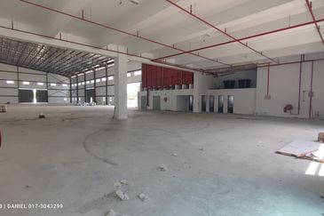 崭新半独立厂 NEW 95x335 SEMI DETACHED FACTORY
