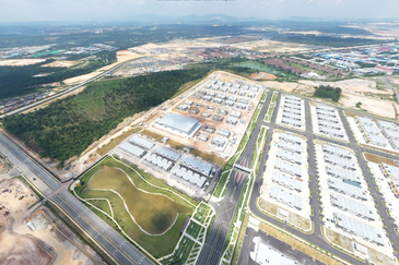 崭新半独立厂 NEW 70x165 SEMI DETACHED FACTORY